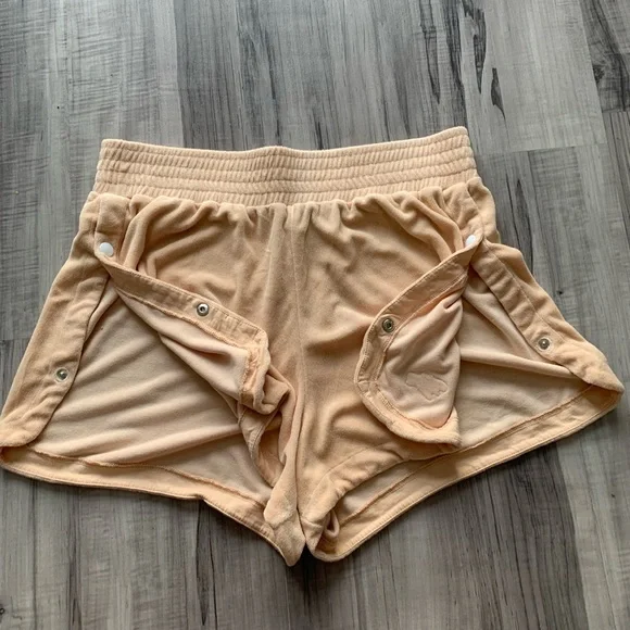 Shorts - Picture 4 of 4